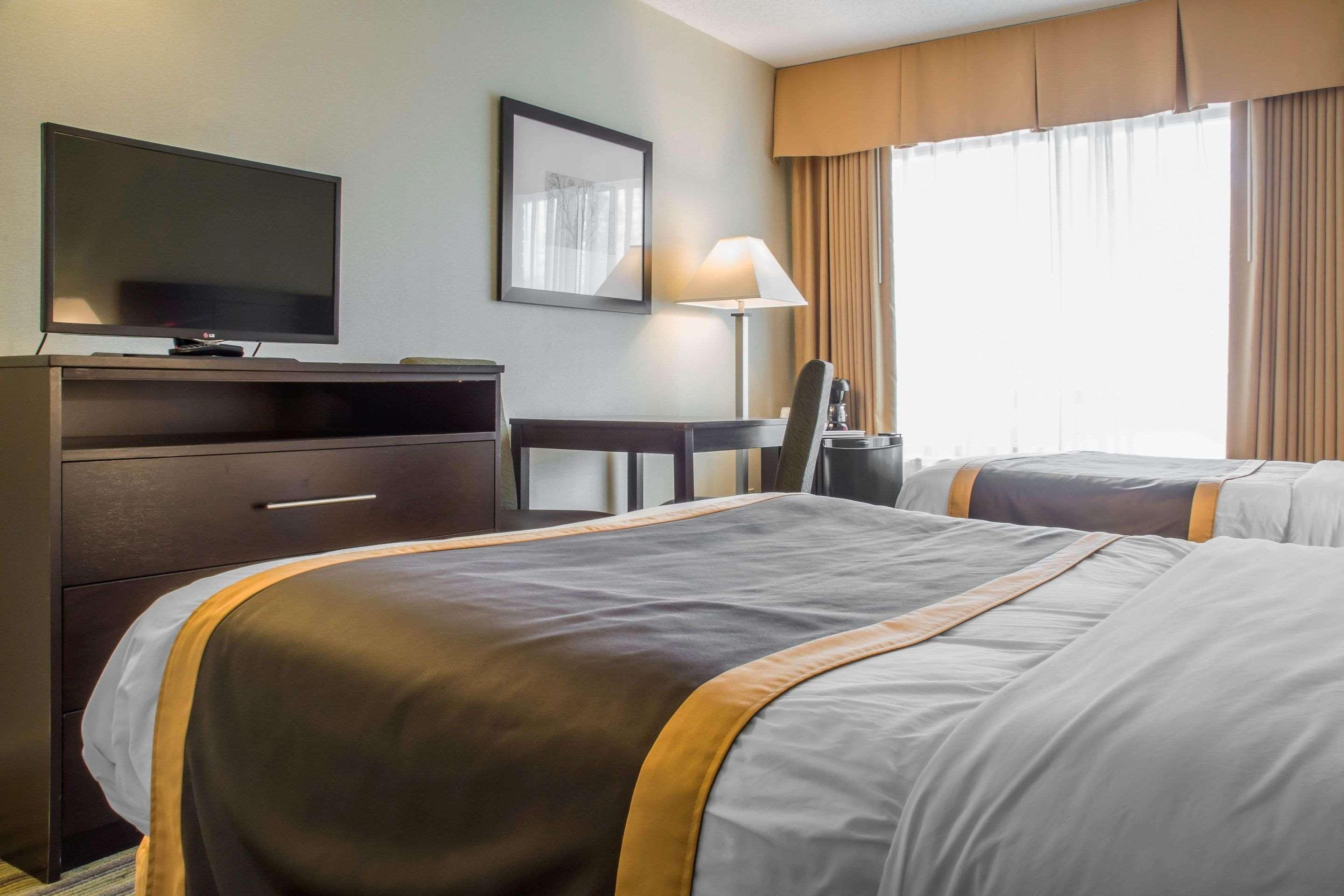 Quality Inn Пітерборо Екстер'єр фото