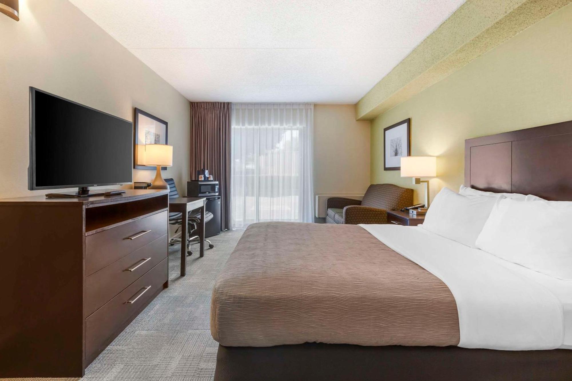 Quality Inn Пітерборо Екстер'єр фото
