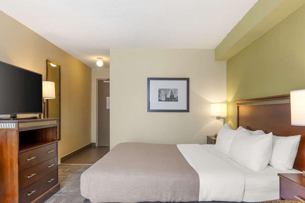 Quality Inn Пітерборо Номер фото