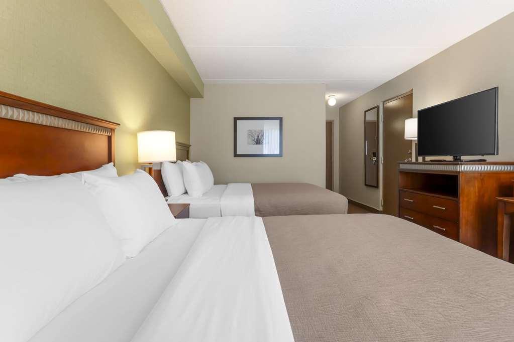 Quality Inn Пітерборо Номер фото