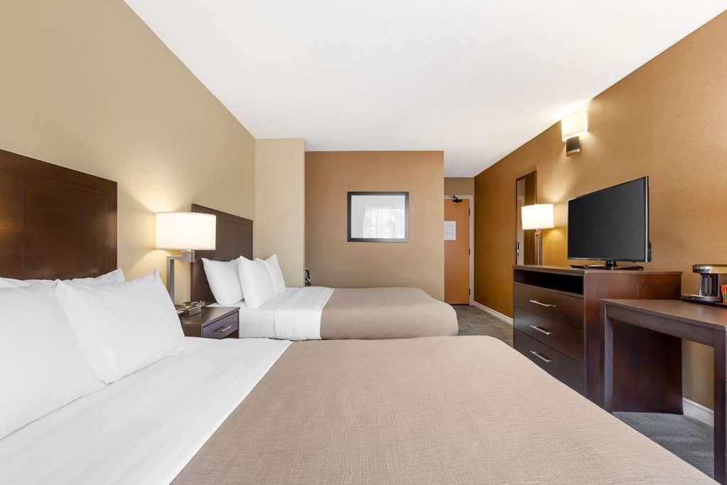 Quality Inn Пітерборо Номер фото
